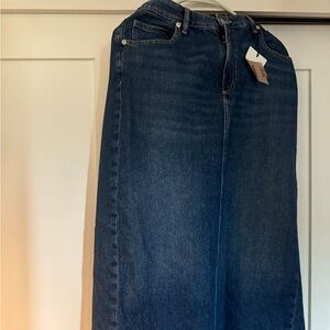 Classic Blue Women's Skirt New With Tags .. Never worn